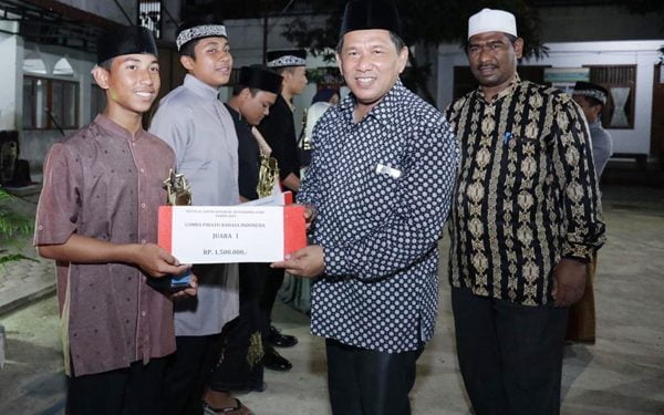 Zainal Arifin: Para Santri Harus Mampu Jadi Leader Penegakkan Syariat Islam