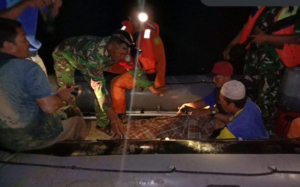 Jasad Merdu Dilepaskan Setelah Buaya Ganas itu Ditembak