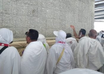 Kemarin, Mekkah Diguyur Hujan Pelemparan Jumrah Sempat Tertunda