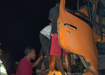 Mobil Tanki CPO Tabrak Belakang Tronton, 1 Orang Tewas