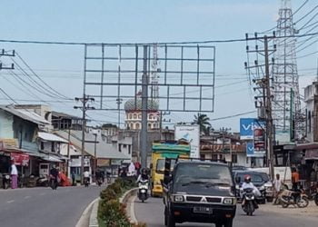 Billboard Ilegal di Idi Tak Kunjung Ditertibkan. Ada Apa?