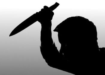 Suami Tusuk Istrinya Sendiri Hingga Kritis