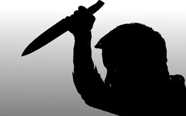 Suami Tusuk Istrinya Sendiri Hingga Kritis