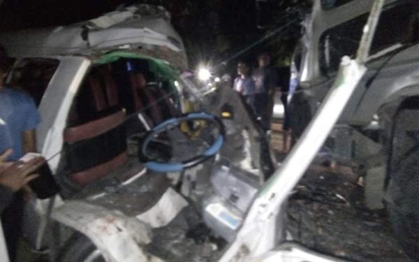 Lagi Laka Lantas di Aceh Timur, Mopen L300 Kontra Tronton di Kawasan Arakundo