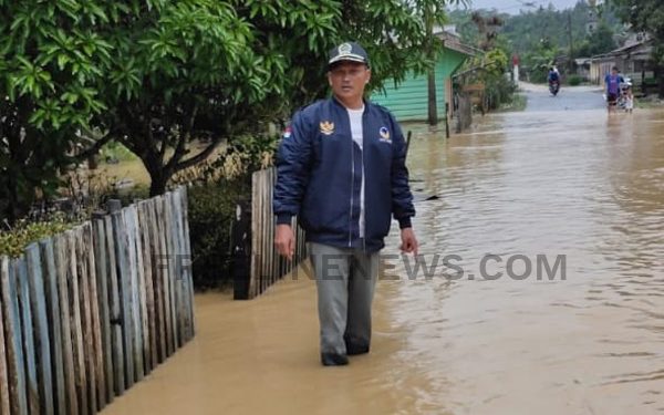 Tanggul Sungai Jebol, Desa Pelita Sagop Jaya Terendam Banjir