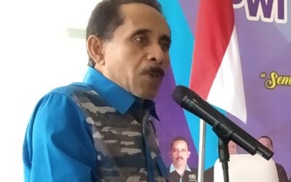 Tarmilin Usman : Aneh Warung Kopi di Aceh Sajikan Makanan Luar