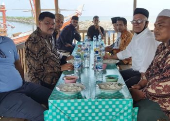Alasan Ini !, DPRK Aceh Timur Desak Pengelola Migas Aceh Tutup Semburan Minyak di Lepas Pantai Idi