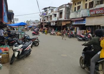 Kapan Dishub Aceh Timur Beraksi, Parkir di Kota Idi Masih Terlihat Amburadul