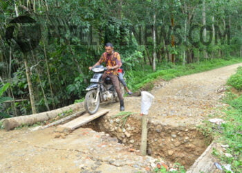 Jembatan Sering Longsor, Warga Pedalaman Bagok Menjerit