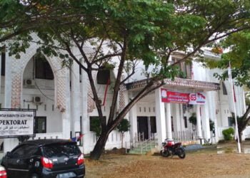Ini Gedung Kantor Dinas Aceh Timur Yang Masih Two In One