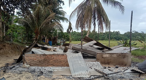 Rumah Petani di Aceh Timur Ludes Terbakar