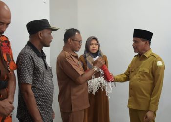 Sambut HUT RI Ke 78 Pemkab Aceh Timur Sukseskan Pembagian 10 Juta Bendera Merah Putih