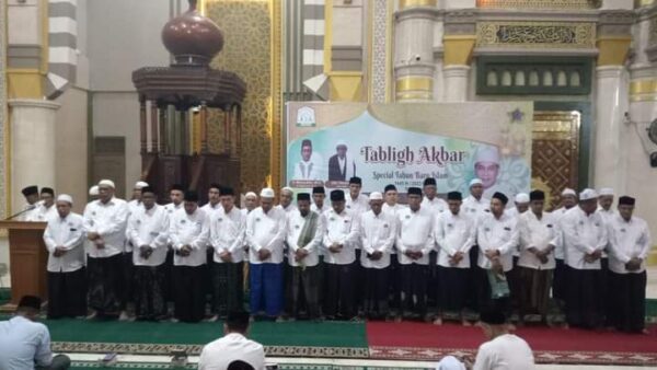 Pj Bupati Aceh Timur Kukuhkan Pengurus Masjid Agung Darusshalihin Idi