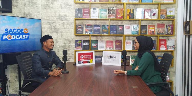 Kiprah Seniman Aceh Timur Syeh Muliadi Bayeun Mempromosi Seni Tutur Aceh