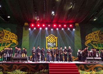 Kalaborasi Tiga Group Zikir Maulid Aceh Timur Pukau Pengunjung PKA 8