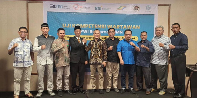 PWI Aceh Tarik 24 KTA PWI dari Anggota Merangkap ASN di Aceh