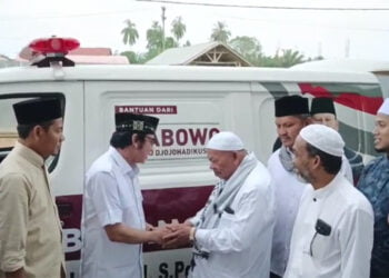 Prabowo Sumbang Satu Unit Mobil Ambulance ke Dayah Paya Pasi