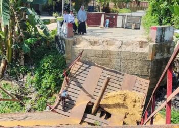 Jembatan Besi Peudawa Puntong Ambruk, Lokasi Wisata Pantai Terancam Sepi