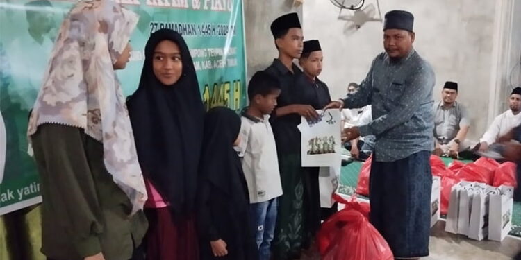 Baitul Mal Gampong Teupin Pukat Gandeng Medco E & P Malaka Santuni Yatim Piatu