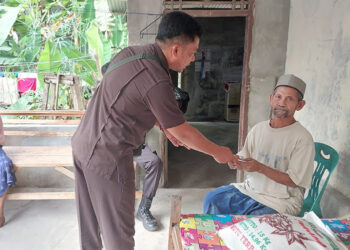 Security PT Nawakara Medco E&P Malaka Kembali Salurkan Bantuan Sembako