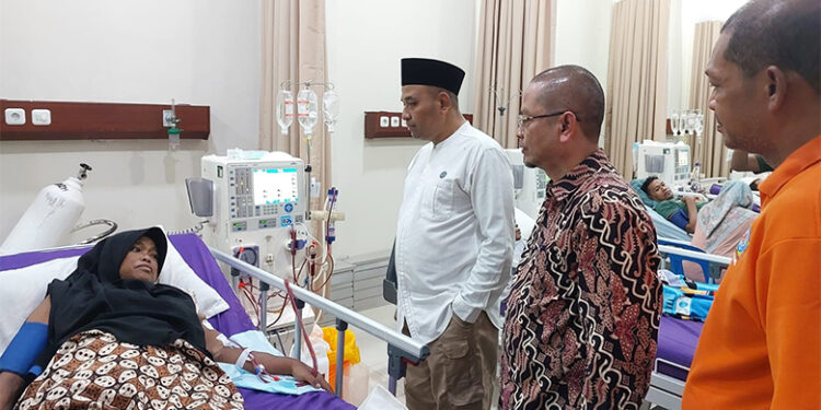 Pj Bupati Amrullah Tinjau Pelayanan RSUDZM Idi