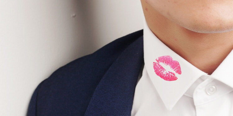 10 Ciri-ciri Suami Selingkuh dan Berbohong Kepada Istri