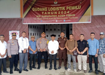 Pj Bupati dan Forkopimda Pantau Lipat Surat Suara