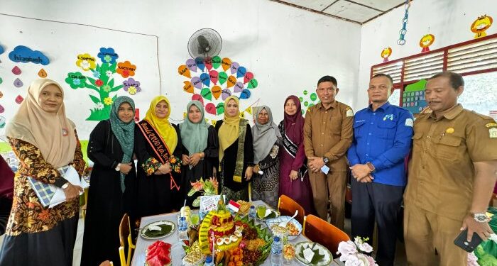 Bunda PAUD Aceh Timur Menjadi juri Lomba di TK Pembina Peudawa