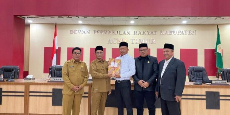 Pj Bupati Aceh Timur Serahkan LKPJ Tahun 2023