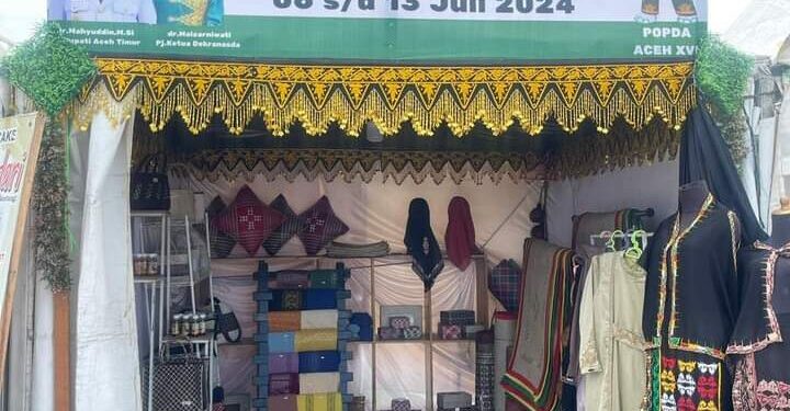 Stand Dekranasda Aceh Timur Di Lirik Pengunjung POPDA