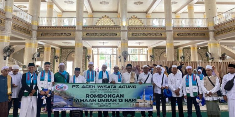 Awal 2025 Travel AWA Idi Berangkatkan 140 Jamaah Umrah