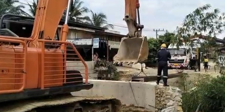 Bangun Jembatan, Keuchik SKM Apresiasi Medco E & P Malaka