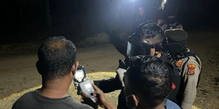 Tim KBRN Gegana Polda Aceh Tidak Menemukan Udara Beracun di Kawasan Panton Rayeuk T