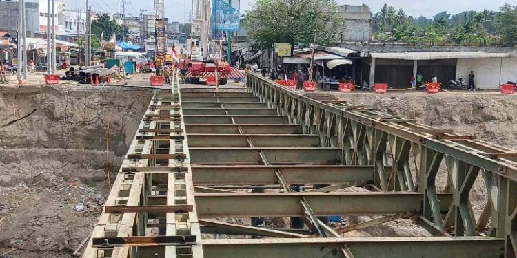 Jembatan Baeley Kutablang Ditargetkan Selesai Jumat