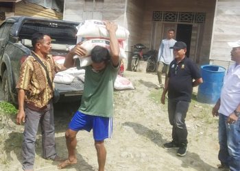 PT Tualang Raya Dan PKS BPS Salurkan Bantuan Banjir Untuk Masyarakat Pante Bidari