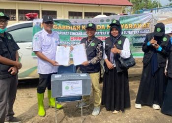 FK Umuslim Serah Bantuan Obat Bagi Dua Puskesmas dan RSUD Peusangan Raya