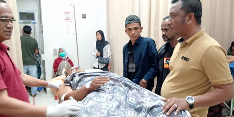 Mobil Antar Bantuan Banjir Terbalik, Dua Relawan Meninggal Dunia