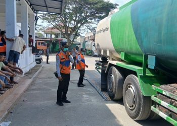 BPTD Kelas II Aceh Layani Timbang Truk Untuk Lintasi Jembatan Kutablang