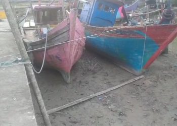 Kolam Labuh dan Alur Sungai TPI Bagok Dangkal Akibat Sedimentasi Lumpur Banjir