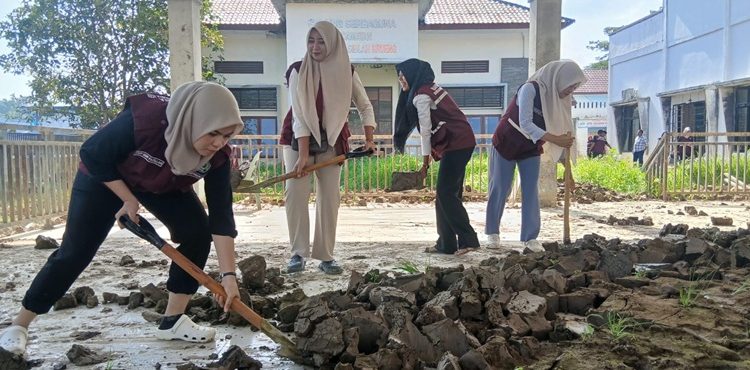 Pelayanan Kantor Camat Peusangan Siblah Kreung Belum Pulih