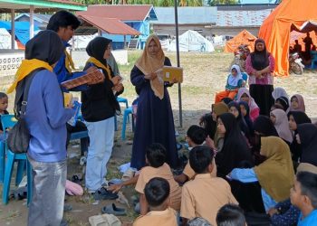 Relawan Mapala ALASKA Umuslim Pastikan Anak-anak Bireuen Tetap Belajar