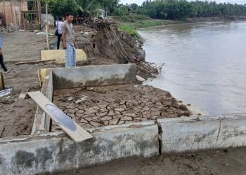 Warga Blang Mee Butuh Hunian, 10 Rumah Hilang, 4 Terancam Jatuh ke Sungai