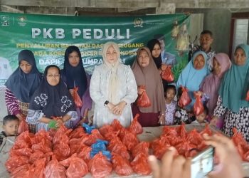 Adnen Nurdin Salurkan 1 Ton Daging Meugang