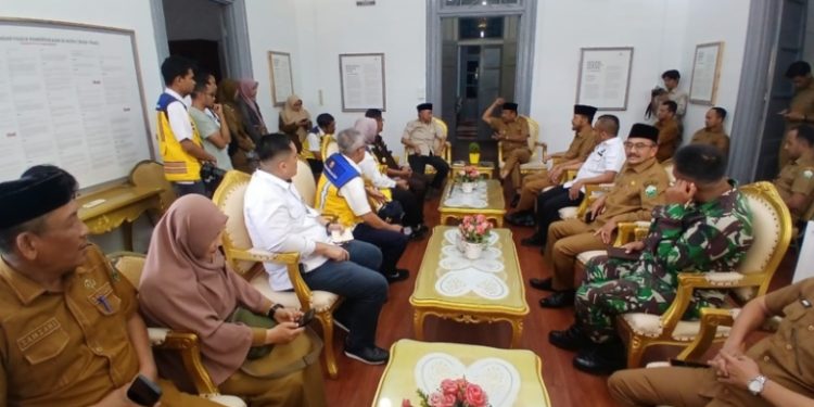 Menteri PU Pastikan Kontraktor Lokal Dilibatkan Dalam Masa Transisi Darurat Bencana di Bireuen