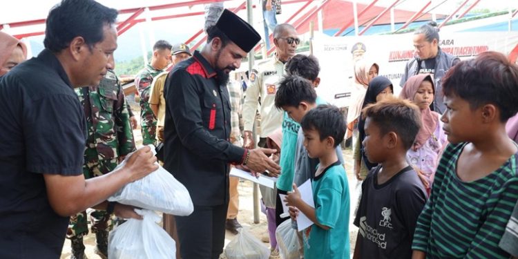 Bupati Al- Farlaky Kunker Ke Simpang Jernih