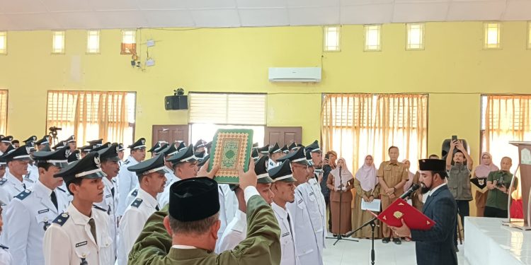 Bupati Al- Farlaky Lantik 106 Geuchik Gelombang III