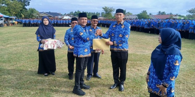 5.548 PPPK Paruh Waktu Bireuen Terima SK, Bupati Tuntut Kedisiplinan