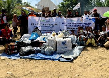 Pekerja Medco E & P Malaka Peduli Warga Terdampak Bencana di Pante Bidari