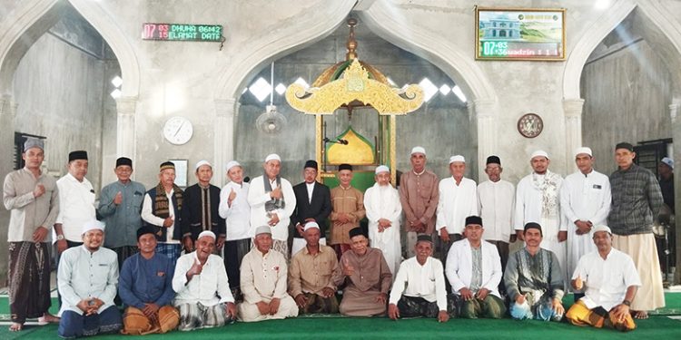 Safari Subuh Aceh Timur Ke-423 :Abi Efendi Idi Cut Ajak Umat Biasakan Salat Berjamaah di Masjid