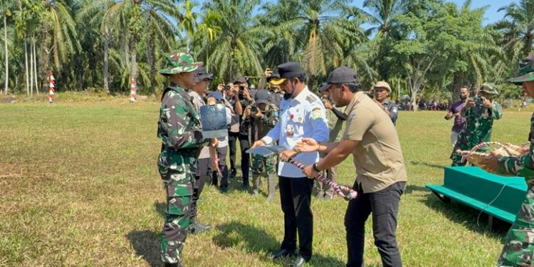 Bupati Al – Farlaky Berharap Program TMMD Bermanfaat Untuk Masyarakat